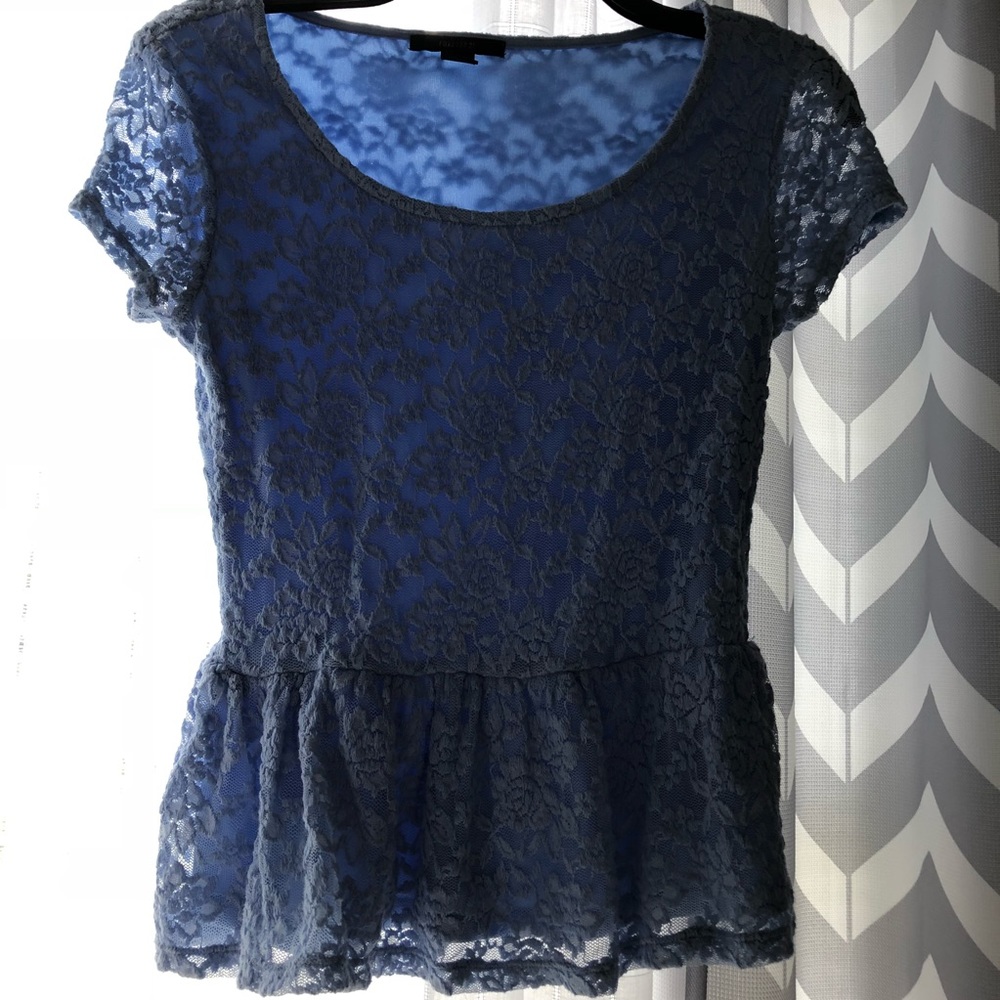 Blue lace top - Picture 2 of 4